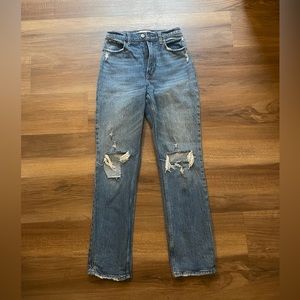 Abercrombie Ultra High Rise 90s Straight Jean